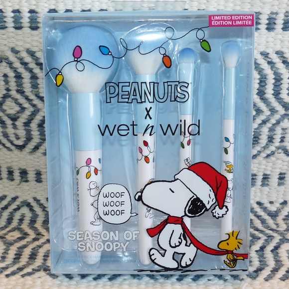 🎀 $22 - wet n wild x Peanuts Snoopy Makeup Brush Set 4 pc Brand New in Box - Picture 11 of 11